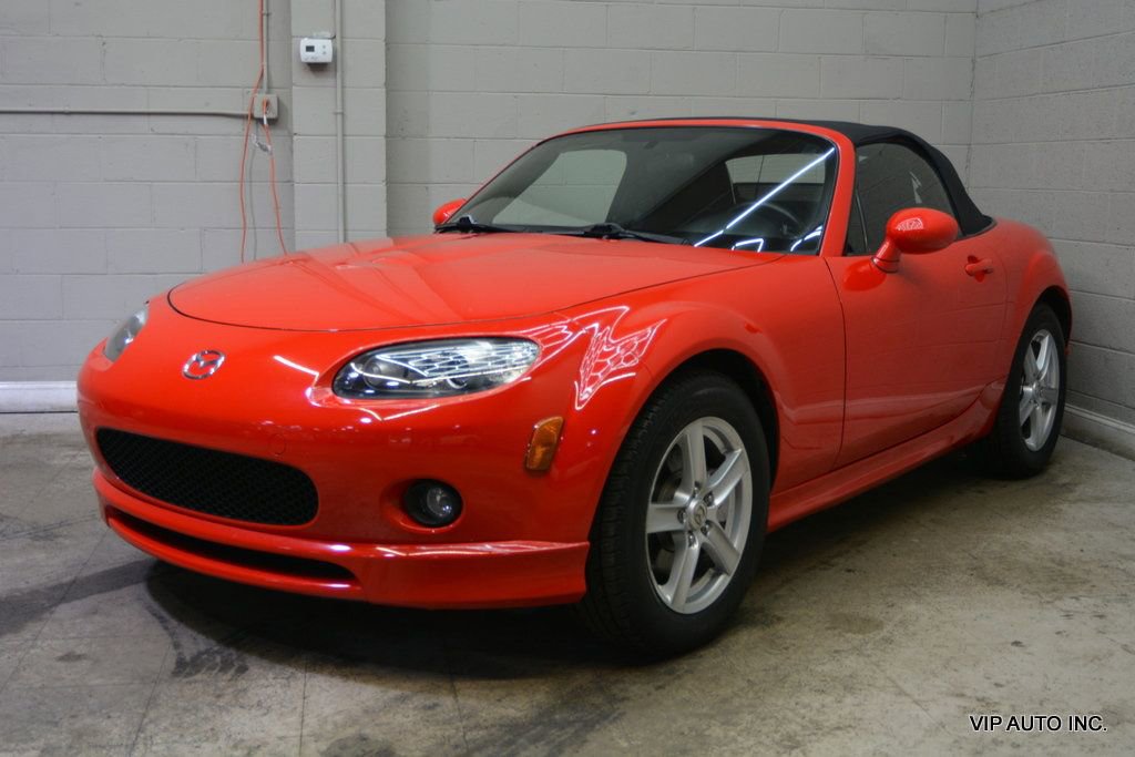 Used 2007 MAZDA MX-5 Miata Sport w/ Appearance Pkg image 6