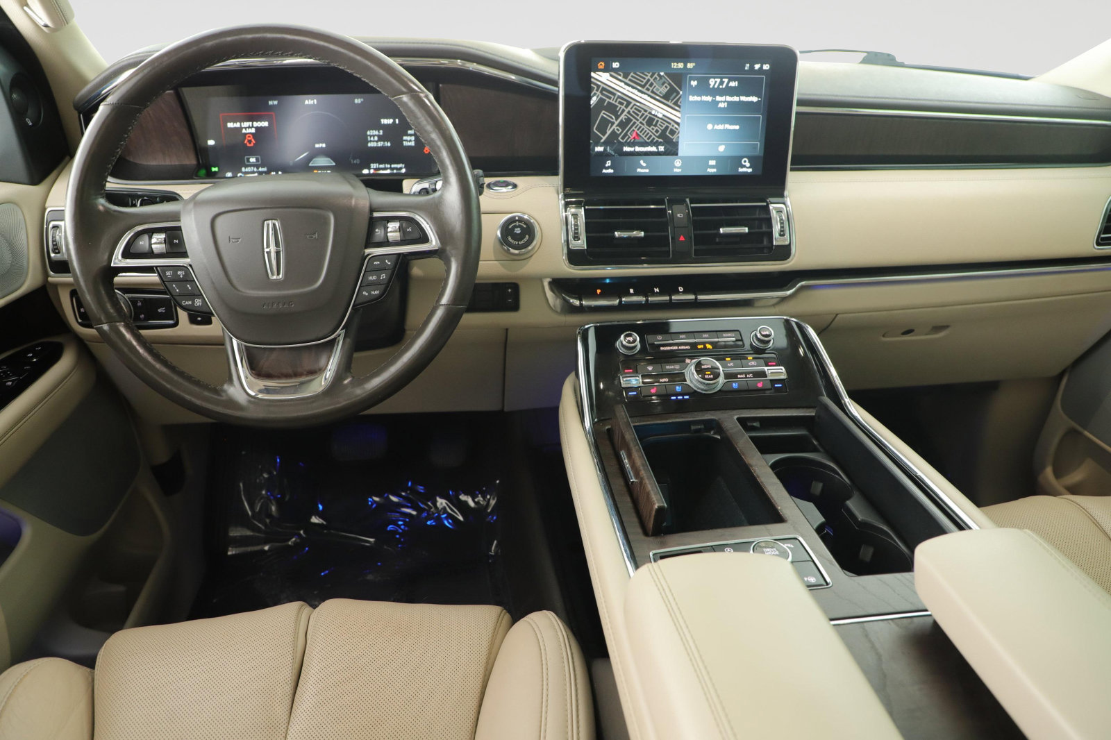 Used 2021 Lincoln Navigator Reserve AWD/4WD image 16