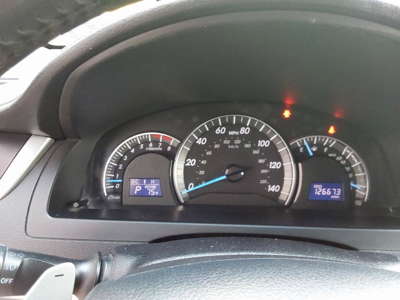 Used 2013 Toyota Camry SE FWD image 16