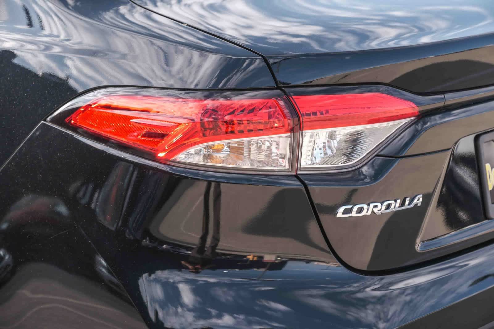 Certified 2024 Toyota Corolla LE FWD image 3