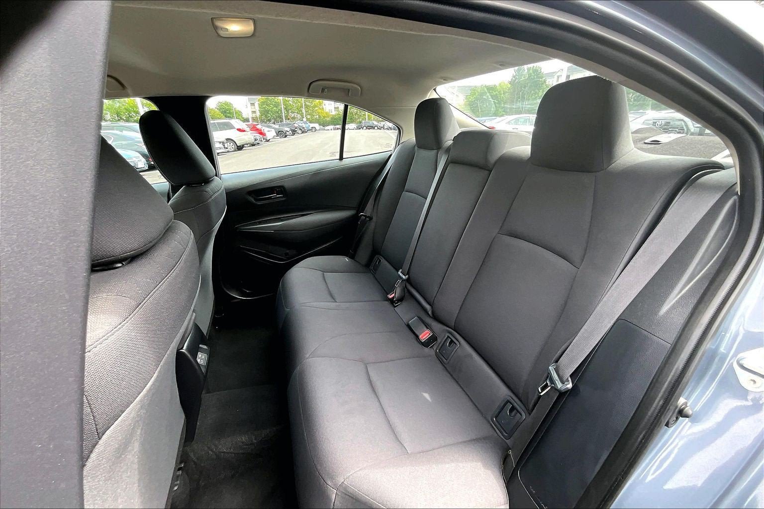 Used 2025 Toyota Corolla LE FWD image 24