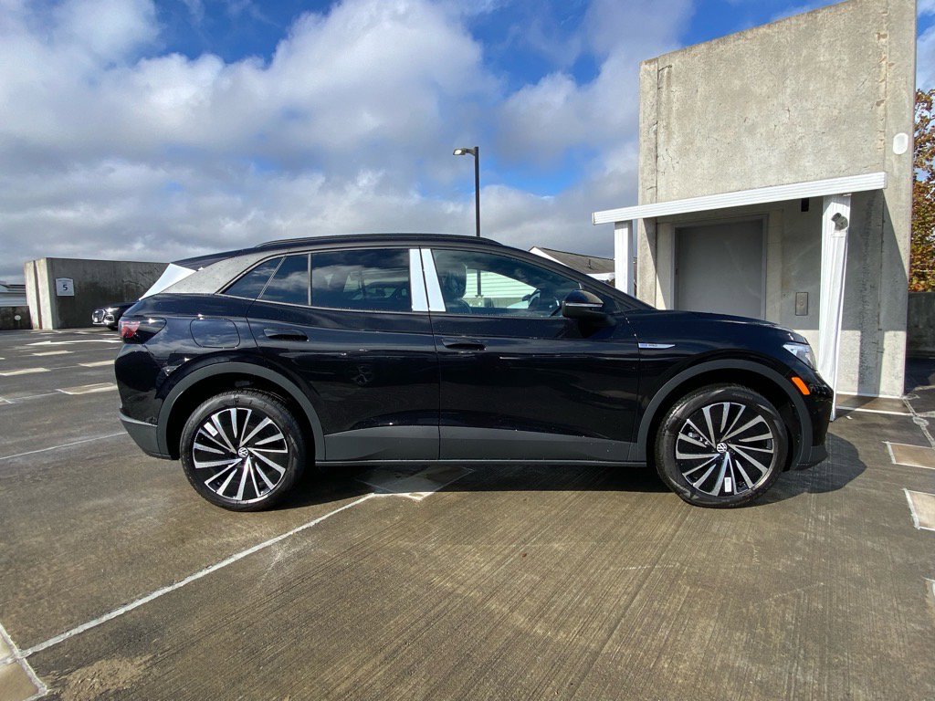 New 2025 Volkswagen ID.4 Pro image 2