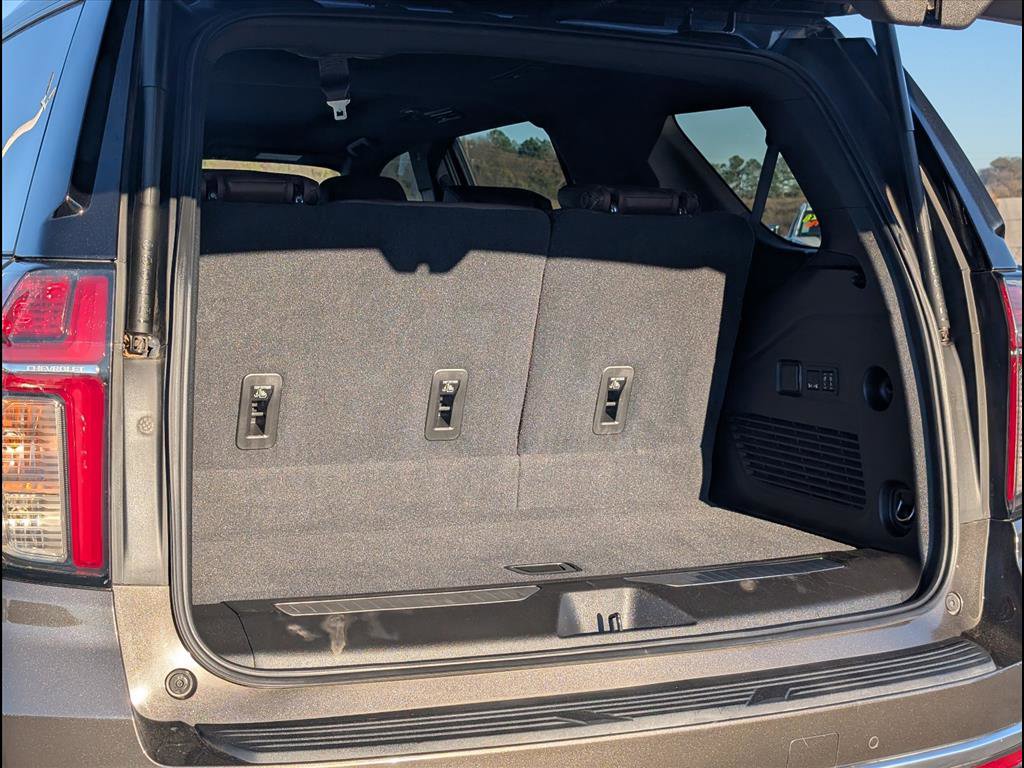 Used 2021 Chevrolet Tahoe High Country w/ Premium Package image 22