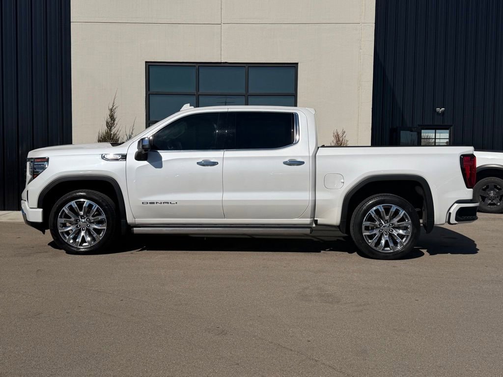 Used 2024 GMC Sierra 1500 Denali w/ Denali Reserve Package image 2