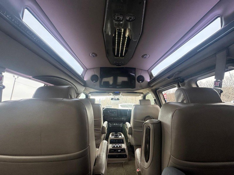 Used 2015 Chevrolet Express 2500 image 18