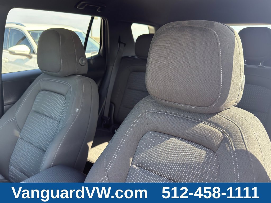 Used 2026 Chevrolet Equinox LT AWD/4WD image 12