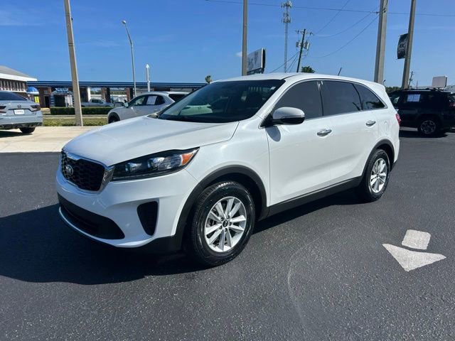 Used 2020 Kia Sorento LX image 3