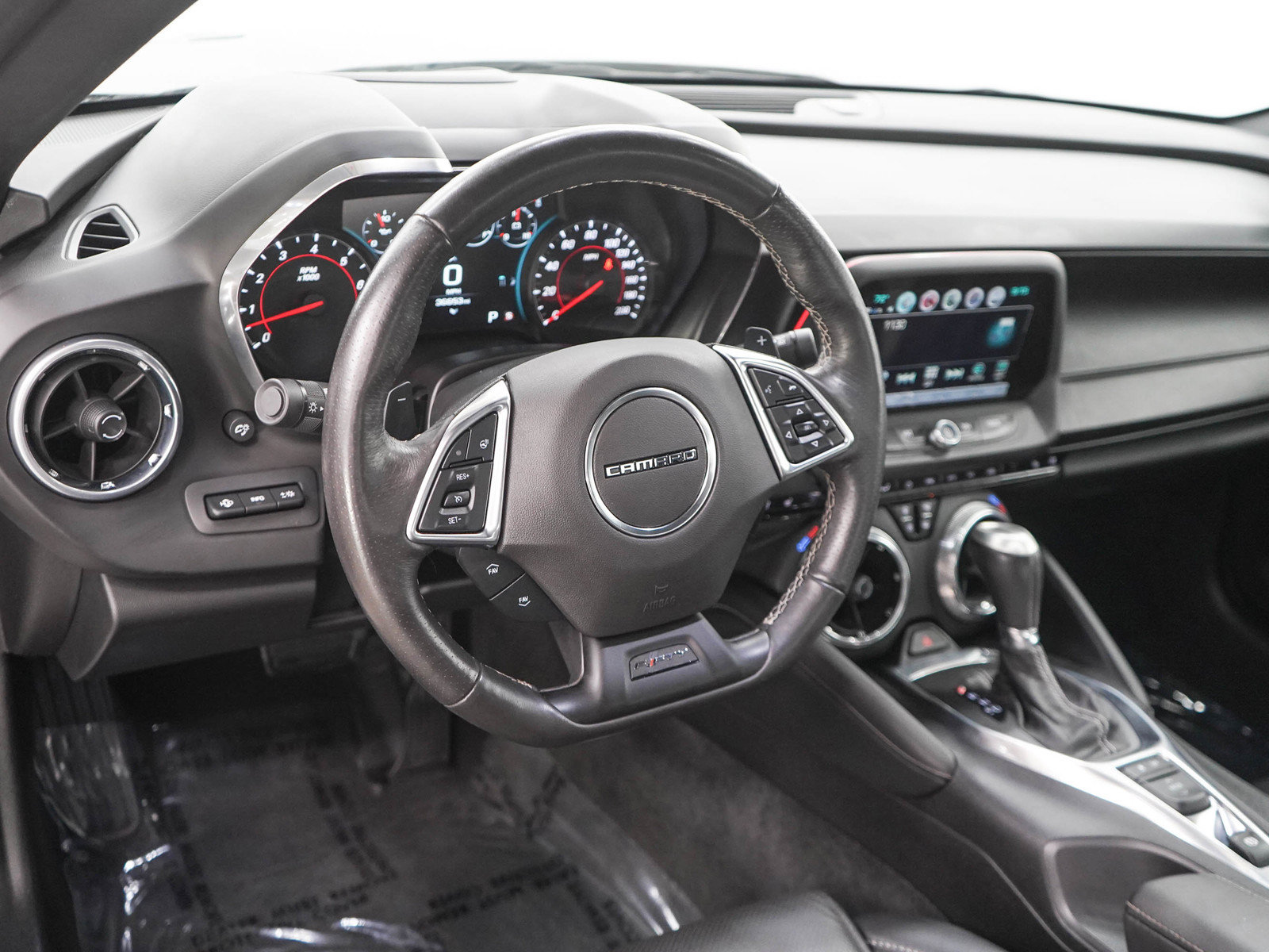 Used 2017 Chevrolet Camaro SS RWD image 15