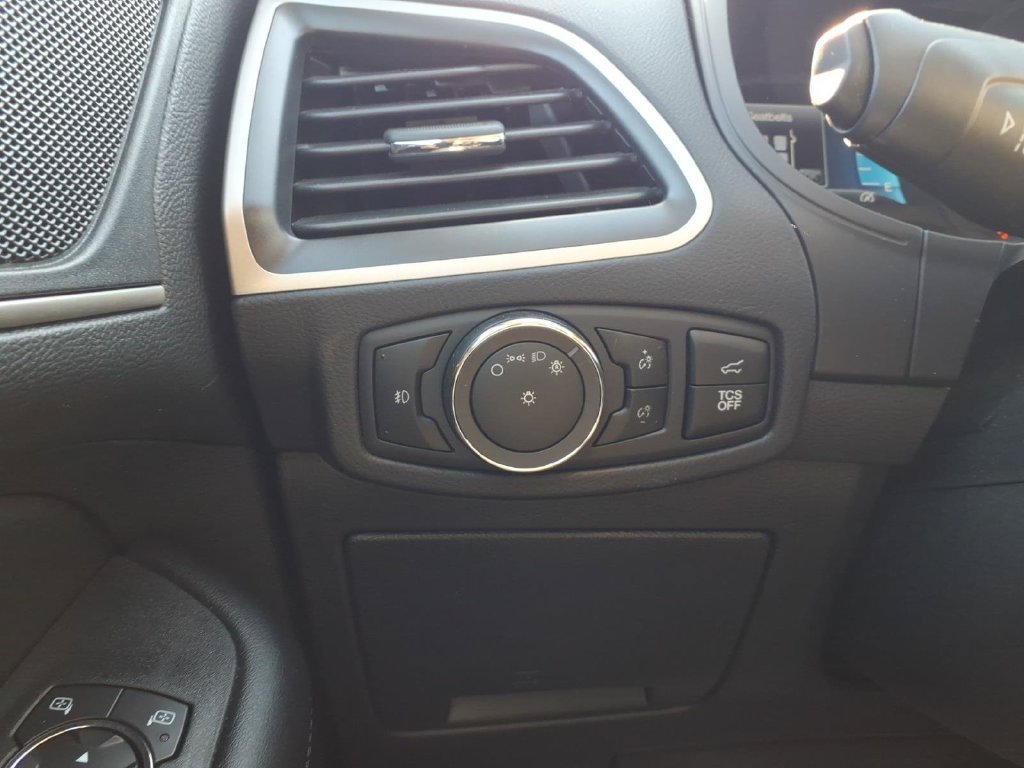 Certified 2024 Ford Edge SEL w/ Convenience Package AWD/4WD image 14