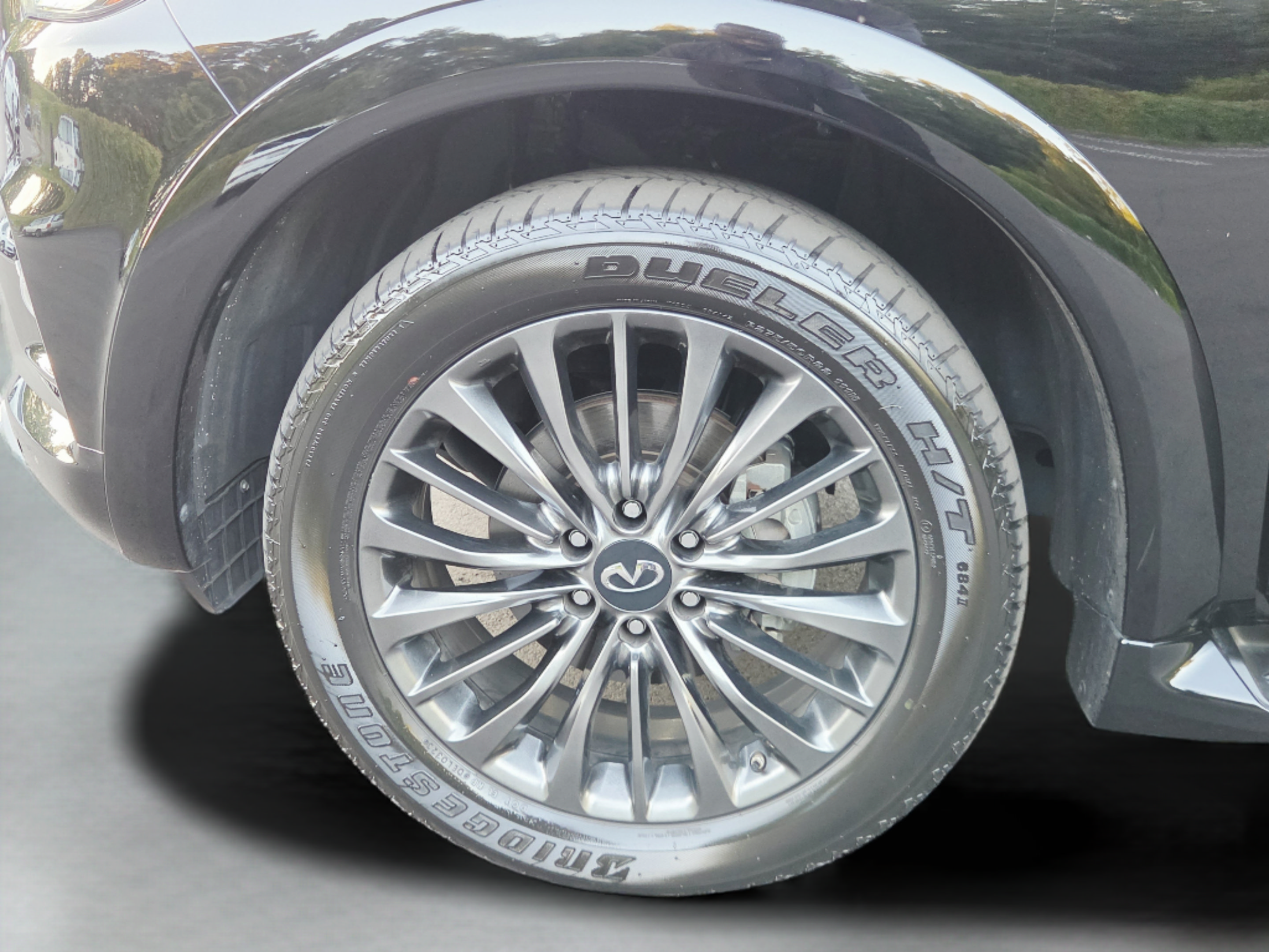Used 2023 INFINITI QX80 4WD image 12