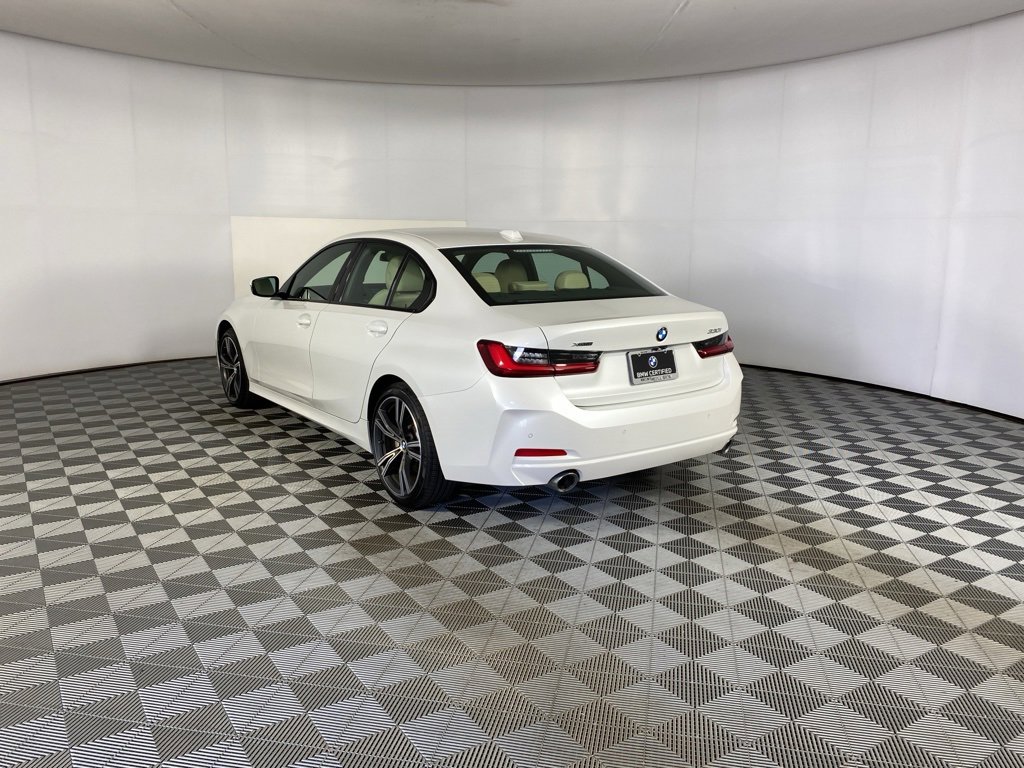 Certified 2023 BMW 330i xDrive Sedan w/ Driving Assistance Package image 8