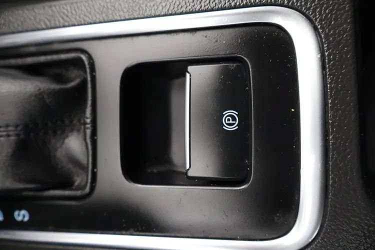Used 2017 Ford Escape SE w/ Equipment Group 201A AWD/4WD image 33
