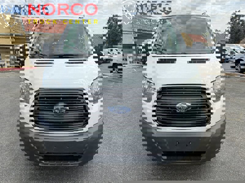 Used 2017 Ford Transit 250 130 Low Roof image 5