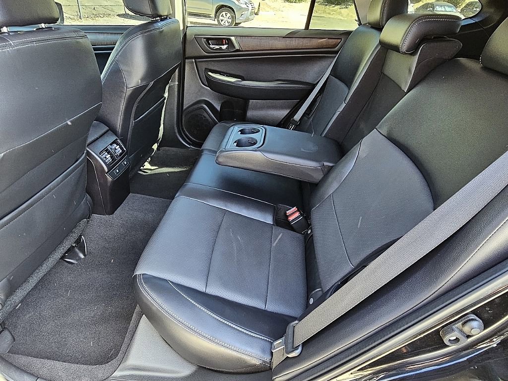 Used 2017 Subaru Outback 3.6R Limited w/ Popular Package #5 image 23