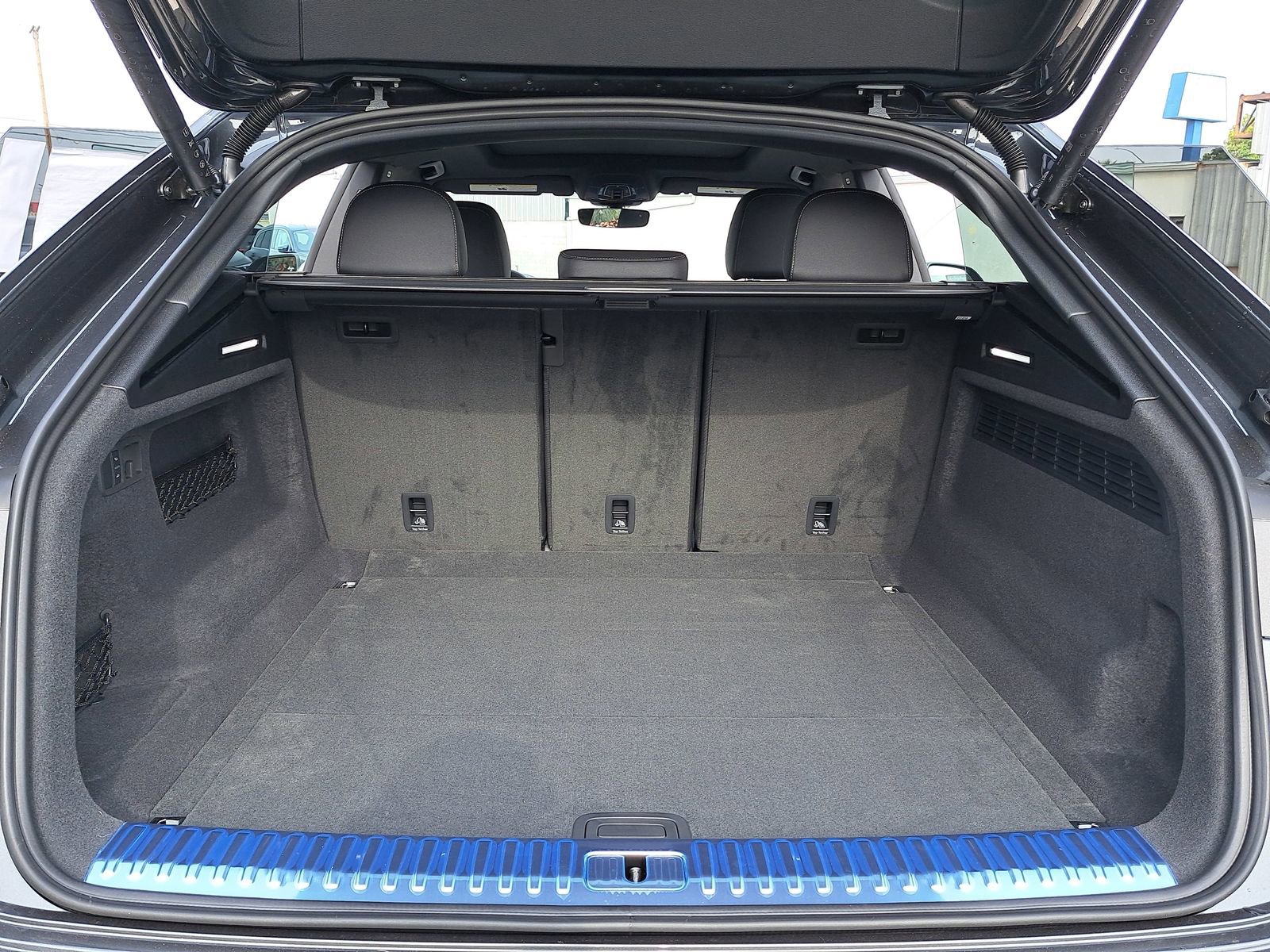 New 2026 Audi Q8 Premium Plus image 12