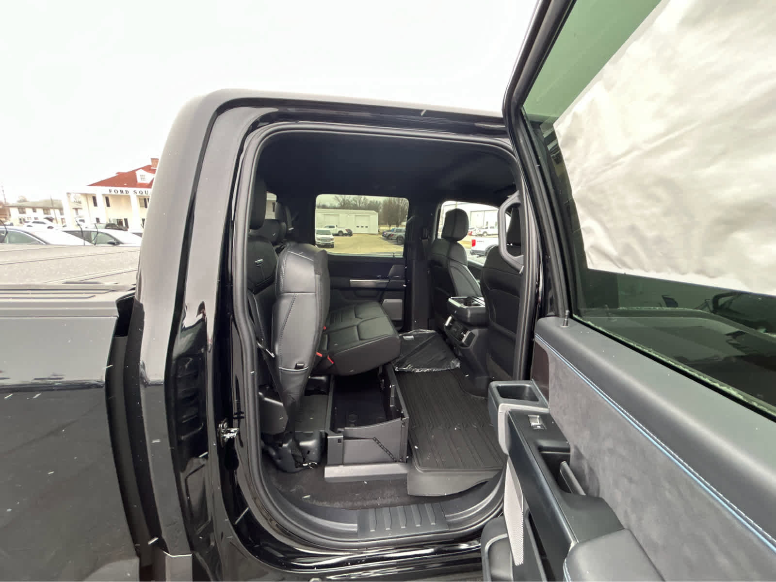 New 2025 Ford F150 Platinum w/ FX4 Off-Road Package image 13