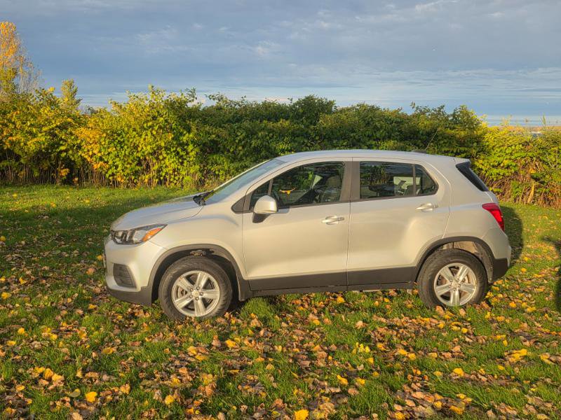 Used 2018 Chevrolet Trax LS image 3