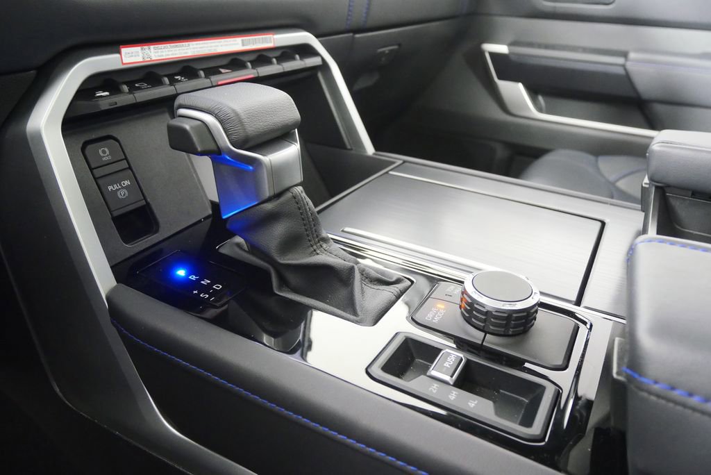 Used 2025 Toyota Sequoia Platinum image 31