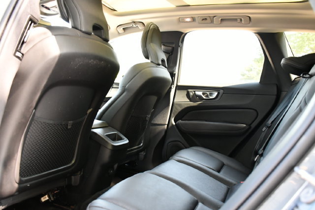 Certified 2024 Volvo XC60 B5 Plus w/ Protection Package Premier AWD/4WD image 15