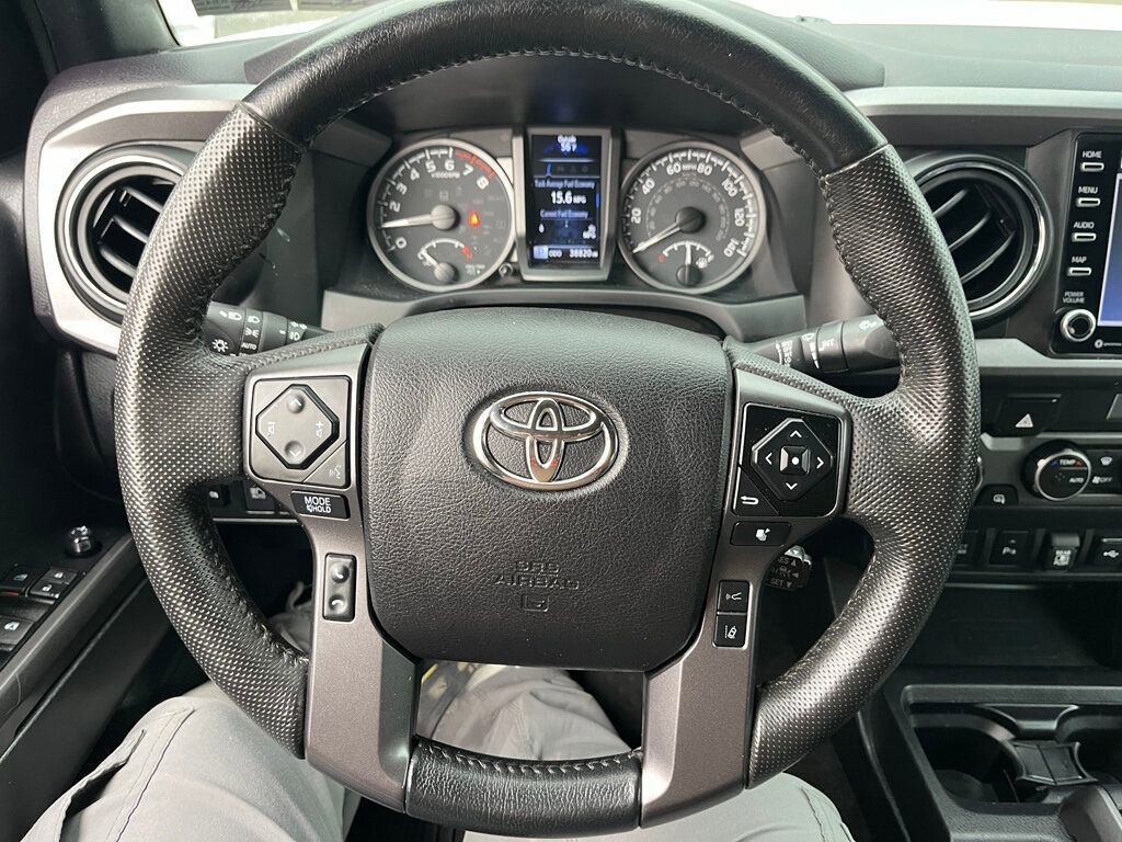 Used 2022 Toyota Tacoma 4x4 Double Cab image 34