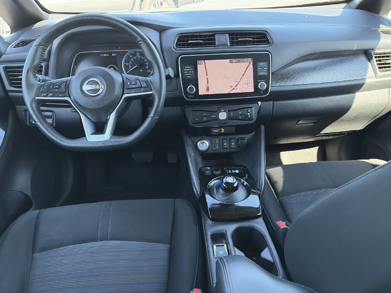 Certified 2023 Nissan Leaf SV Plus FWD image 2