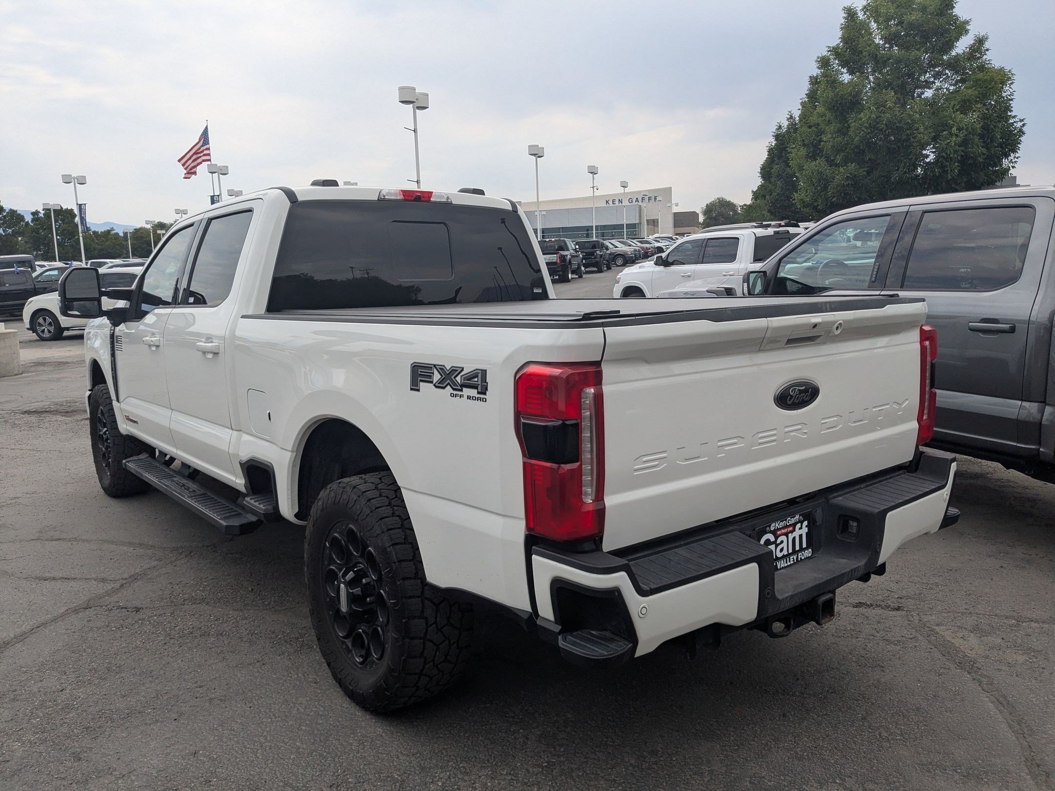 Used 2023 Ford F350 Lariat w/ Lariat Ultimate Package AWD/4WD image 8