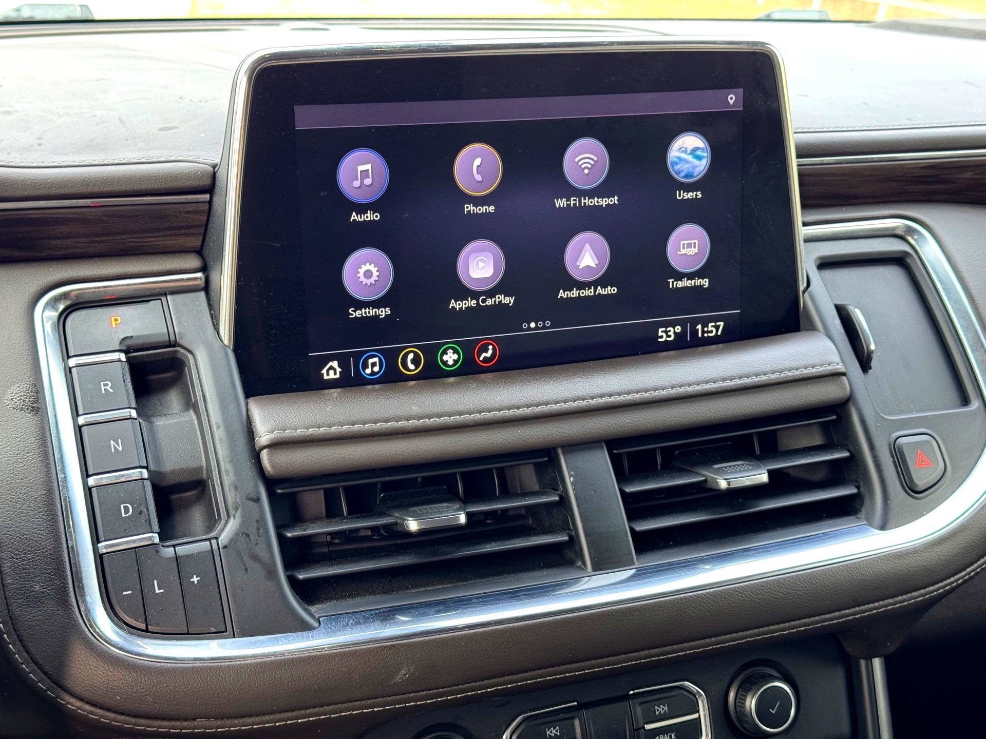 Used 2021 Chevrolet Tahoe Z71 w/ Z71 Off-Road Package image 30