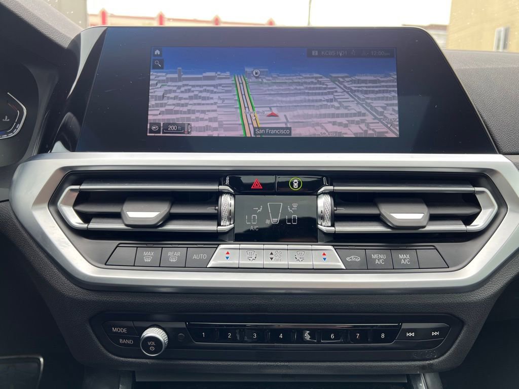 Used 2022 BMW 330i Sedan w/ M Sport Package image 26