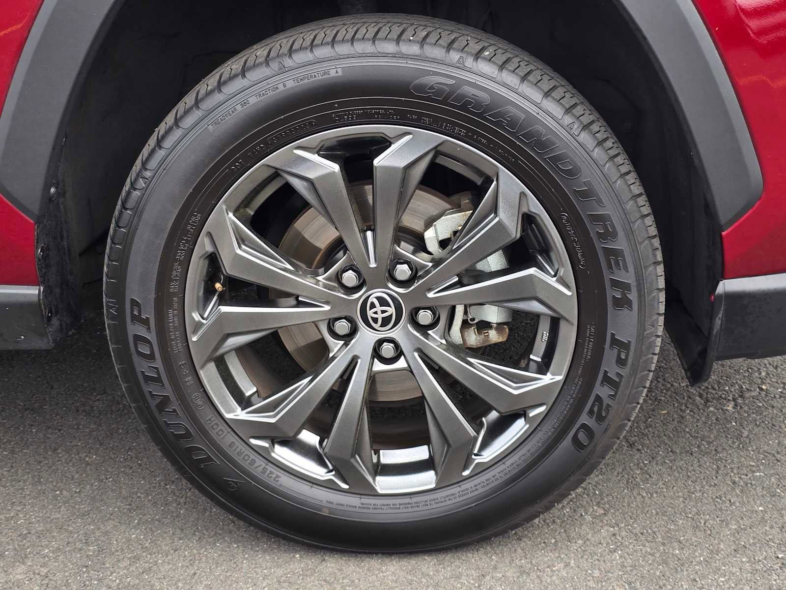 Used 2023 Toyota RAV4 XLE Premium AWD/4WD image 9