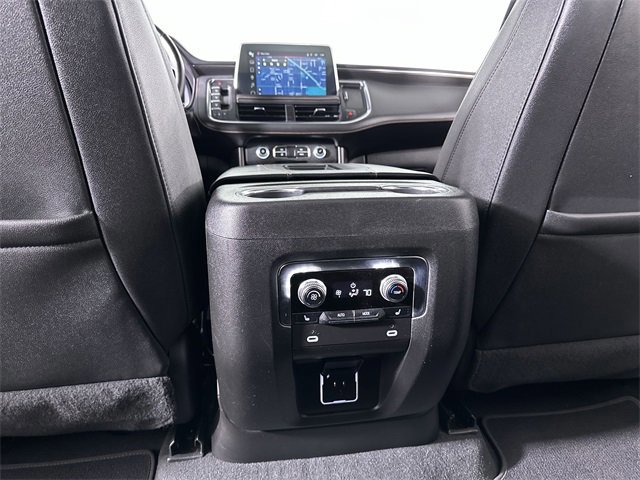 Used 2024 GMC Yukon AT4 w/ Technology Package image 22
