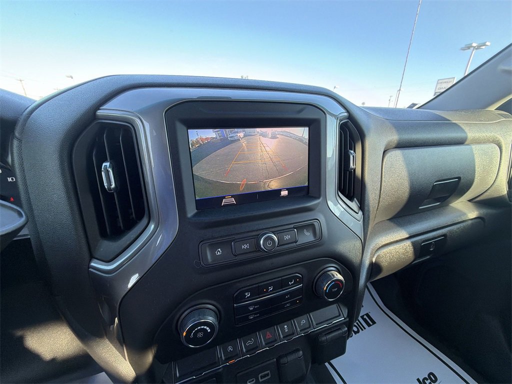 Used 2021 Chevrolet Silverado 1500 Custom image 16