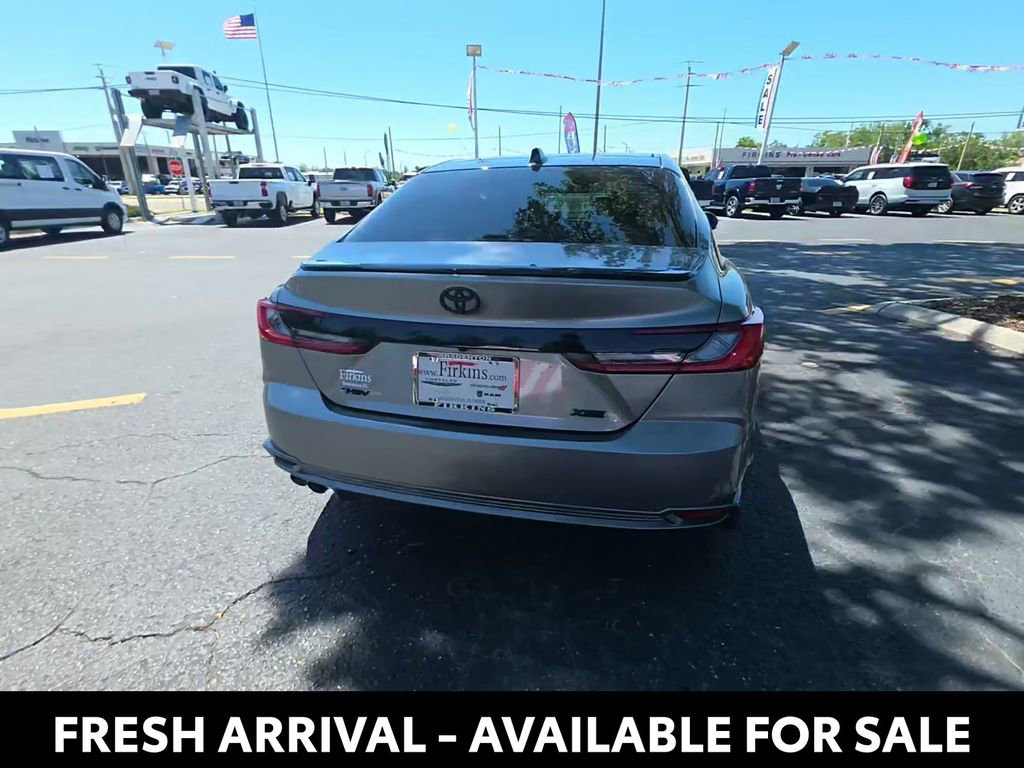 Used 2025 Toyota Camry XSE image 4