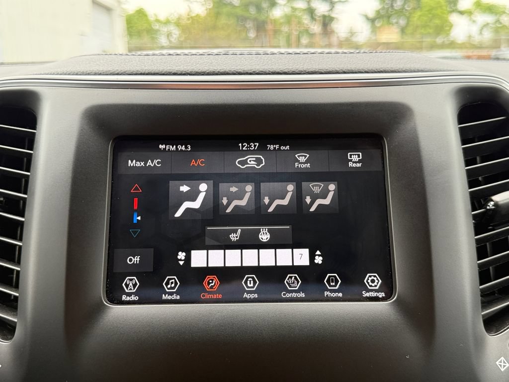 Used 2020 Jeep Cherokee Latitude Plus w/ Cold Weather Group AWD/4WD image 16