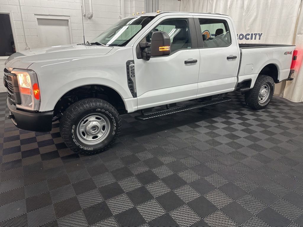 Used 2023 Ford F250 XL w/ 360-Degree Camera Package AWD/4WD image 5