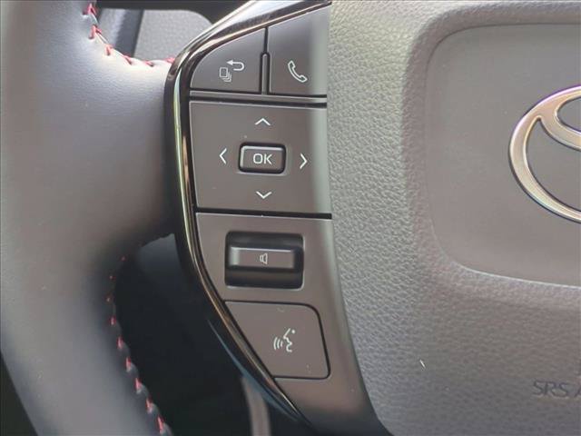 Used 2026 Toyota Prius Plug-In Hybrid FWD image 11