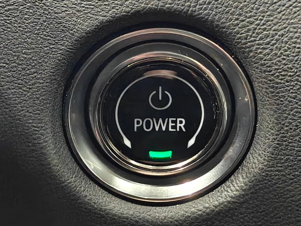 Used 2024 Cadillac Lyriq Tech RWD image 12