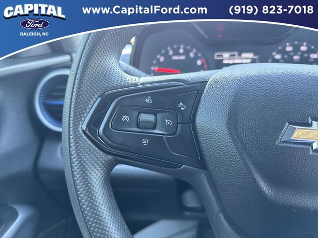 Used 2025 Chevrolet Trax LS image 21