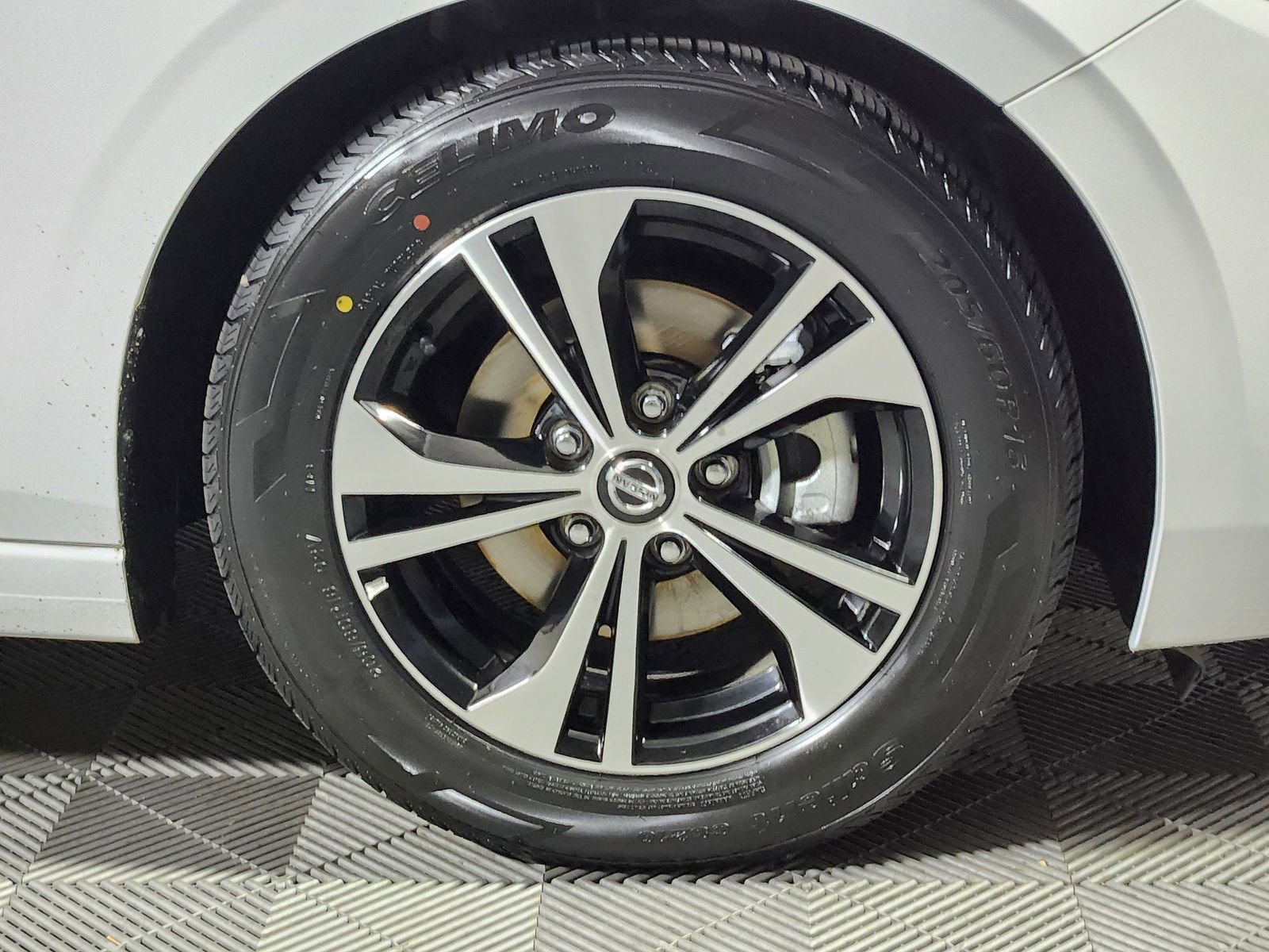 Used 2023 Nissan Sentra SV image 12