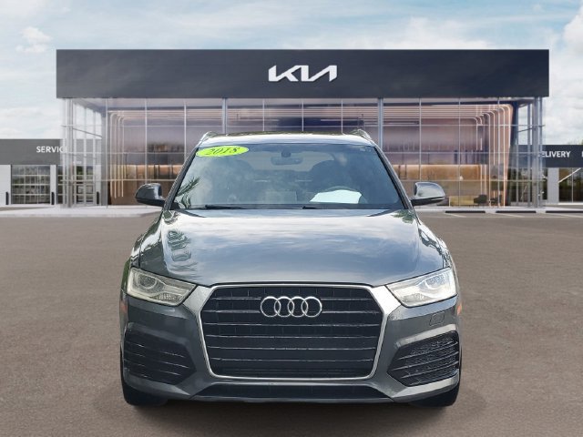 Used 2018 Audi Q3 2.0T Premium w/ Convenience Package FWD image 2