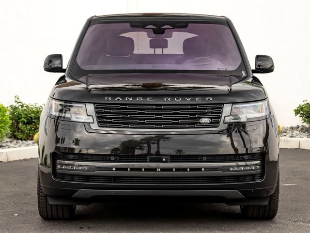 Used 2023 Land Rover Range Rover SE AWD/4WD image 3
