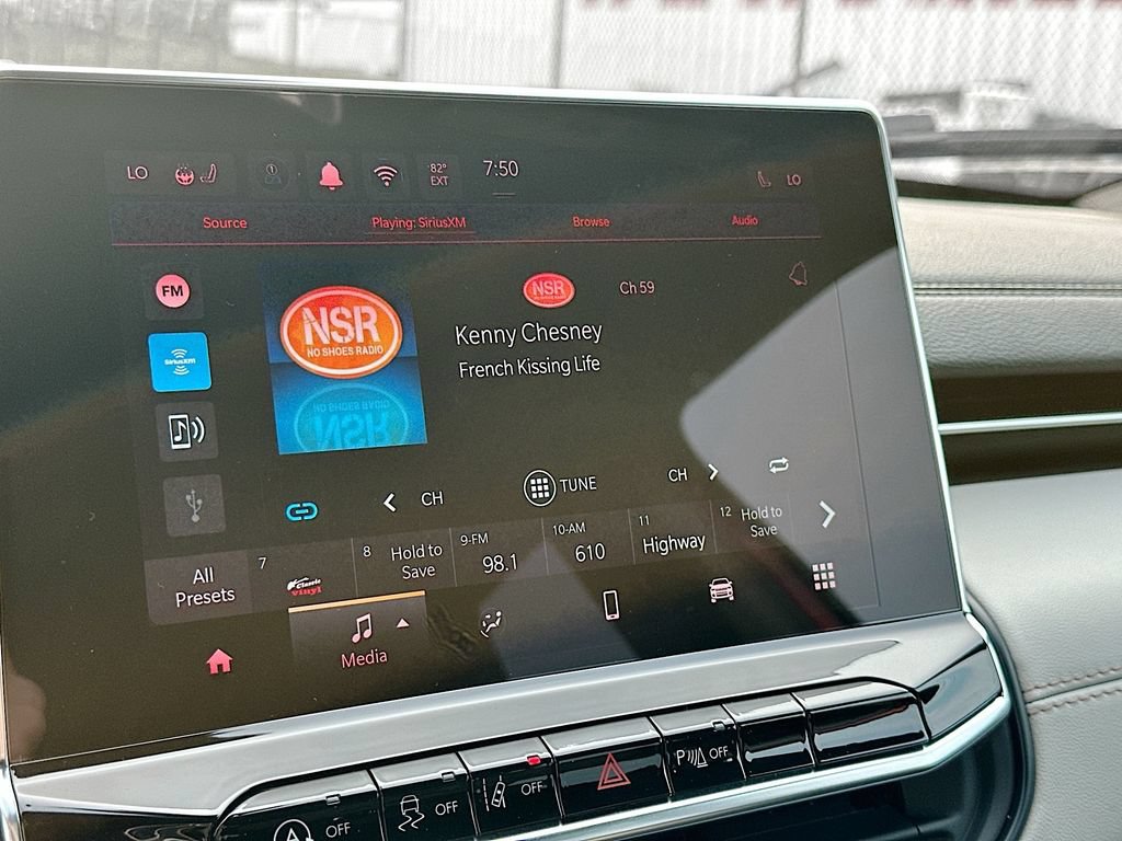 New 2026 Jeep Compass Limited AWD/4WD image 19