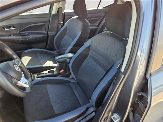 Used 2025 Nissan Versa SV image 18
