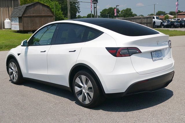 Used 2021 Tesla Model Y Long Range AWD/4WD image 5