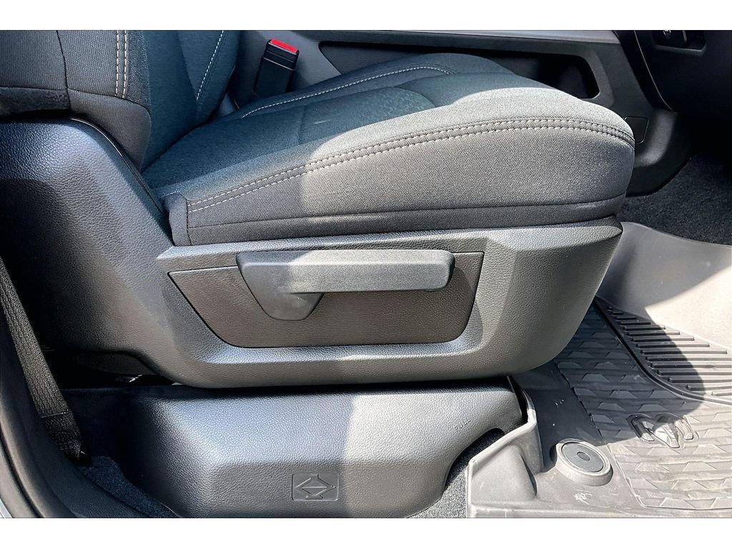 New 2026 RAM 3500 Big Horn AWD/4WD image 54