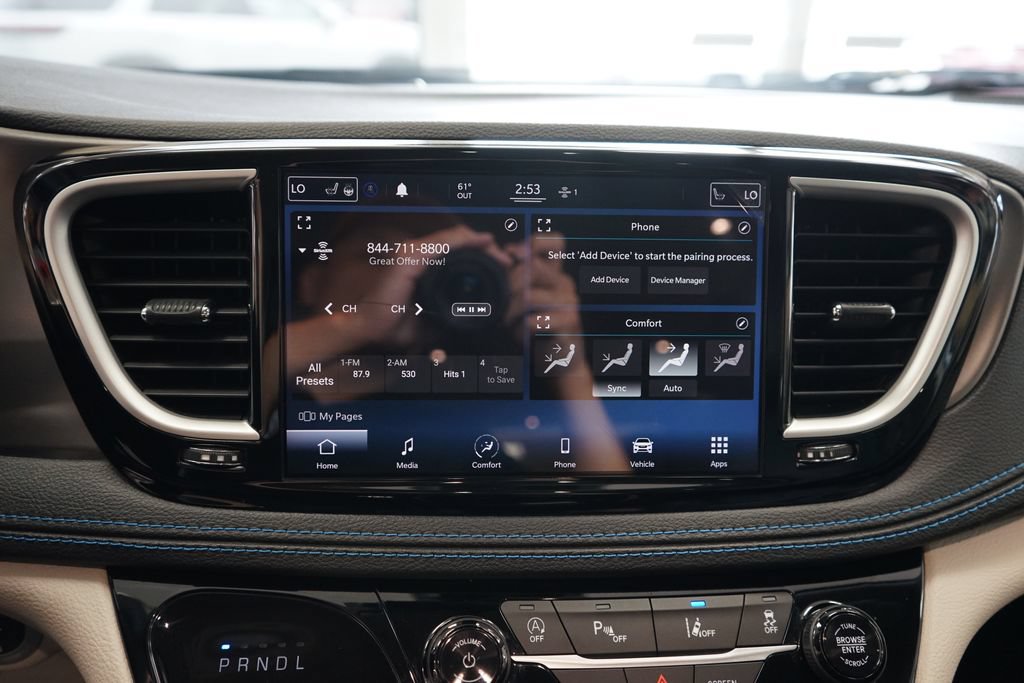 Used 2021 Chrysler Pacifica Touring-L w/ Uconnect Theater Family Group AWD/4WD image 36