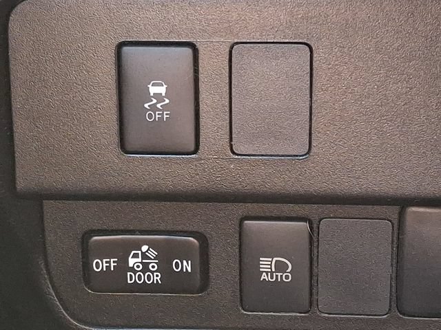 Certified 2020 Toyota Tacoma SR5 AWD/4WD image 33