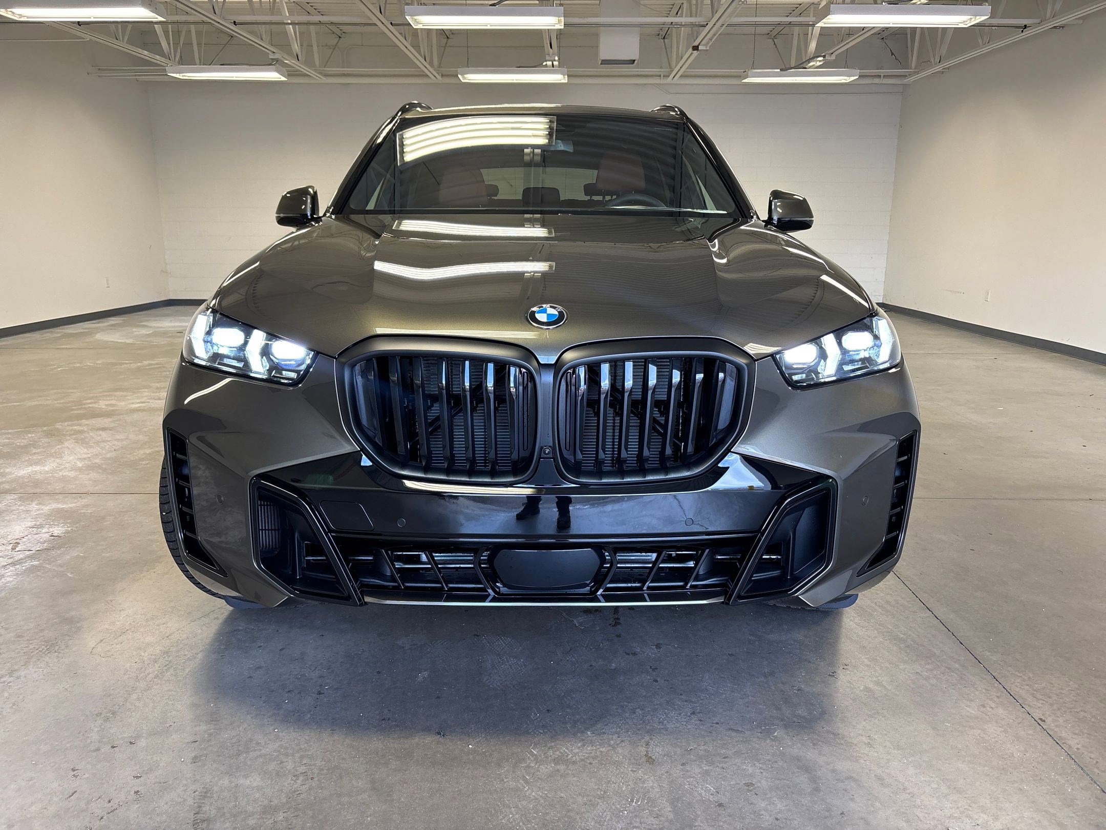 New 2026 BMW X5 sDrive40i image 5