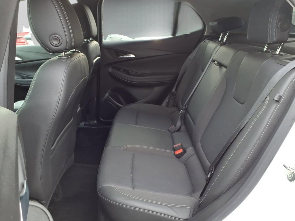 Used 2023 Buick Encore GX Select image 17