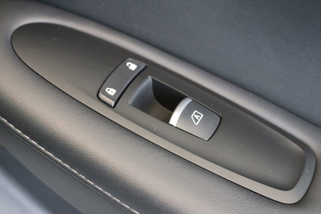 Certified 2025 INFINITI QX55 Essential image 37