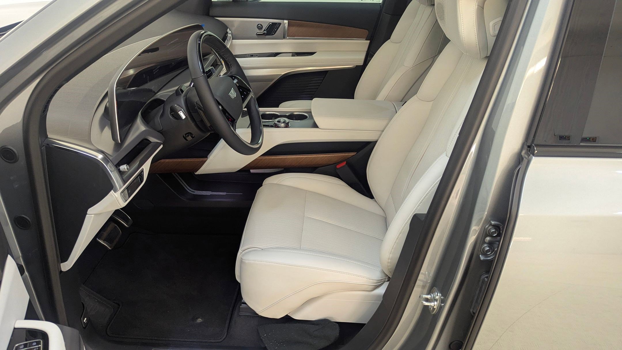 New 2026 Cadillac Vistiq Luxury image 5